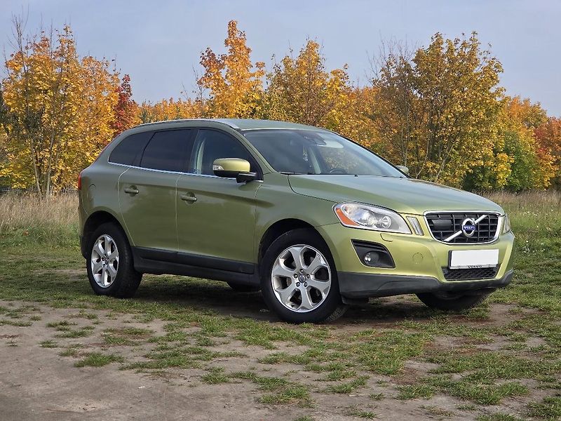 Volvo XC60 (2010) 2,4 D5-151KW-AWD- AUTOMAT - fotka 1 z 20