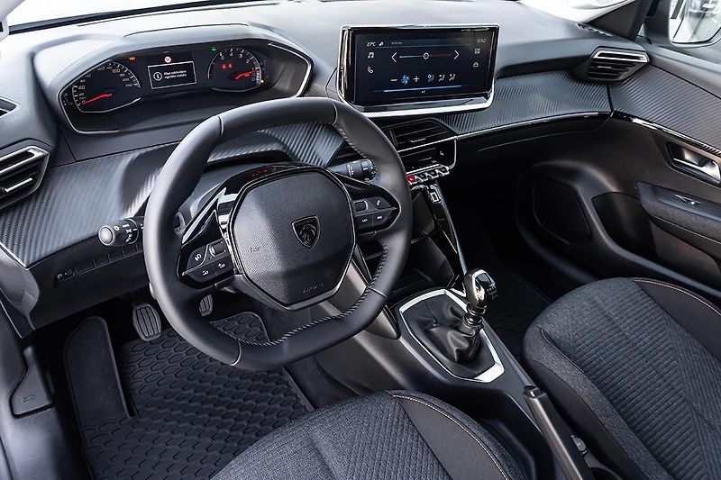 Peugeot 208 (2026) 1,2 Turbo 100 MAN6  STYLE - fotka 6 z 11