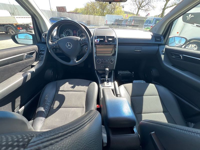 Mercedes-Benz Třídy A 2.0 CDI - fotka 9 z 15
