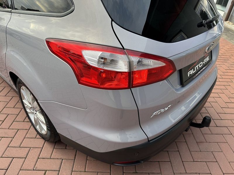 Ford Focus (2011) 1.6Ti-VCT Klima Parkování - fotka 43 z 48