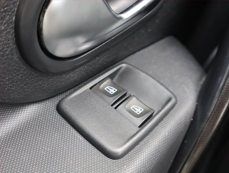 Dacia Logan (2018) 1.0 SCe, Serv.kniha - fotka 14 z 15