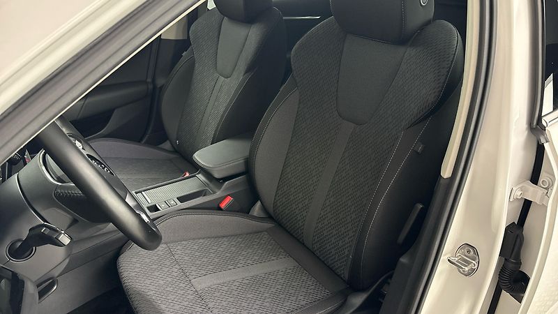 Škoda Octavia 2.0 TDI Style - fotka 15 z 25