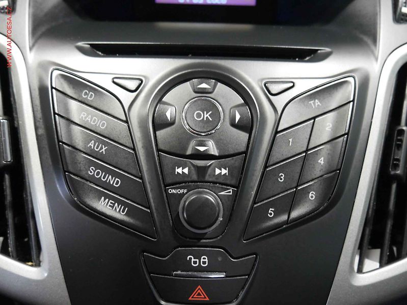Ford Focus (2012) 1.6 i, ČR, AC, zmk.řazení - fotka 14 z 16