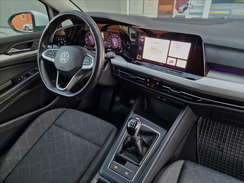Volkswagen Golf 2.0TDI 85kW Life Variant,1Maj - fotka 40 z 50
