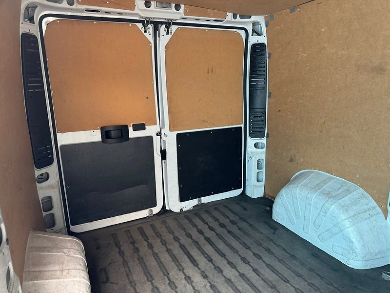 Fiat Ducato (2019) 2.3 96kW L1H1 chlazení/topení - fotka 28 z 40