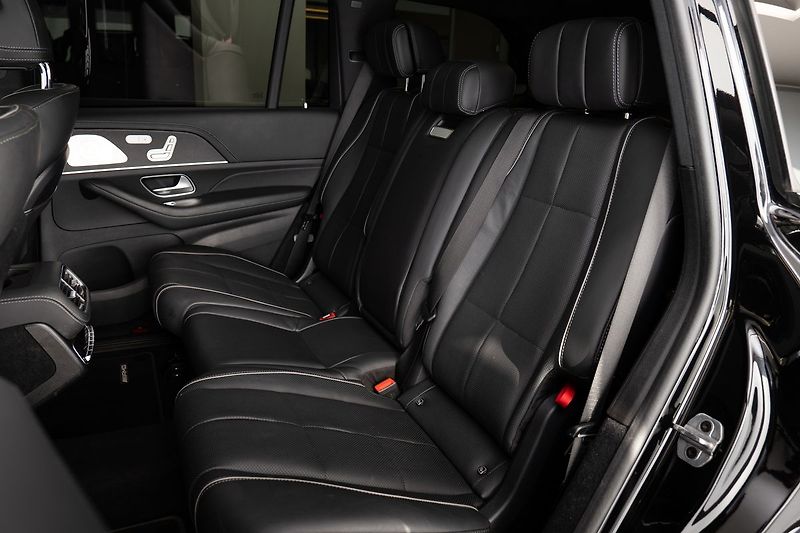 Mercedes-Benz GLS 450d 4MATIC - fotka 11 z 27