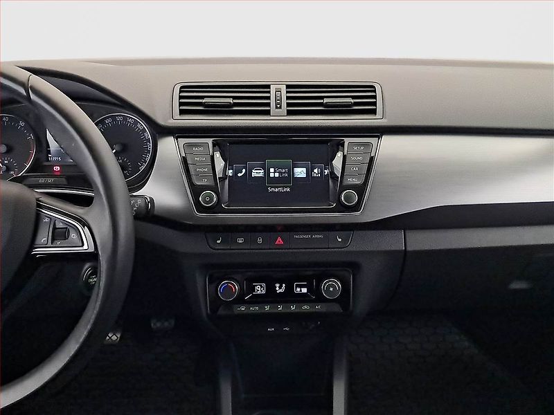 Škoda Fabia (2016) Style 1.2 TSI, Serv.kniha - fotka 12 z 23