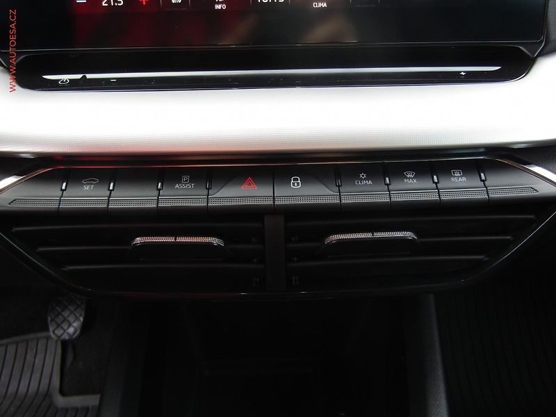 Škoda Octavia (2021) 2.0TDi, Ambition, LED - fotka 15 z 22