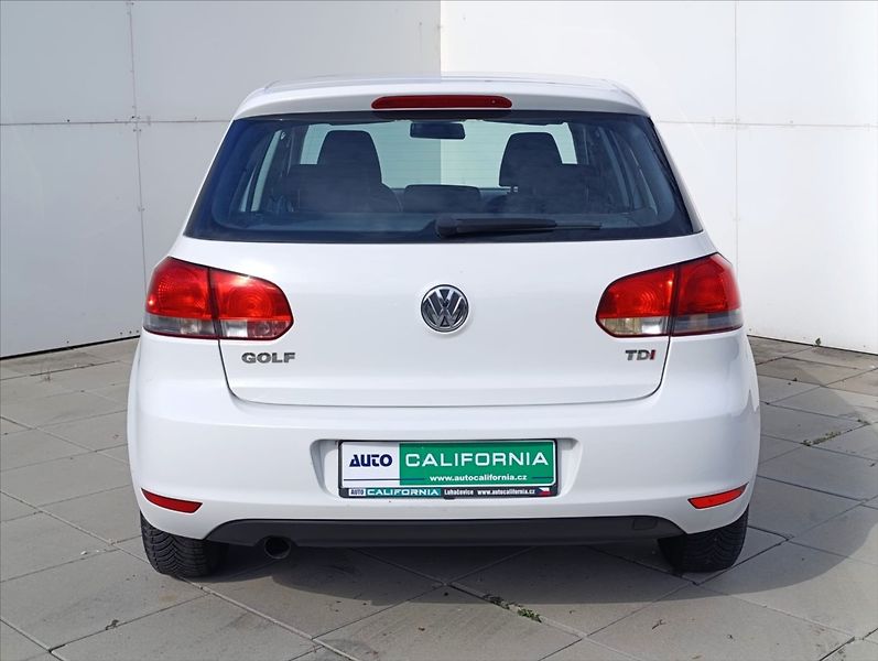Volkswagen Golf 1,6 TDi Klimatizace - fotka 8 z 29