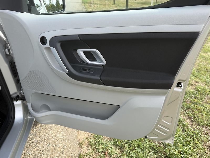 Škoda Roomster (2007) 1,4i 16V 63kW SERVISKA  - fotka 17 z 56