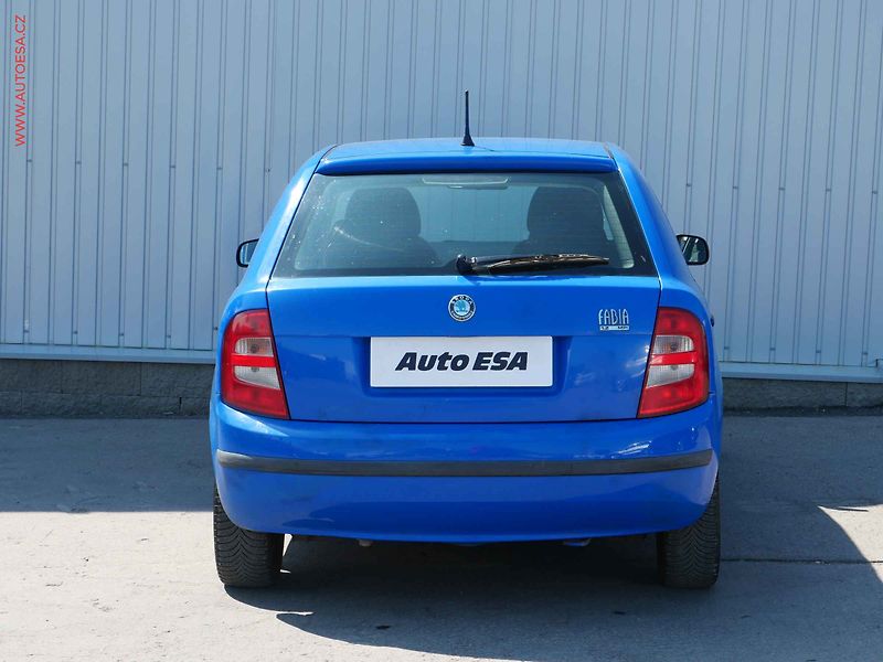 Škoda Fabia (2002) 1.2 i, ČR, El.výbava, TZ - fotka 5 z 11