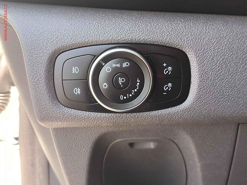 Ford Transit Custom (2022) 2.0TDCi L2 9míst, Trend, 96kW - fotka 17 z 19
