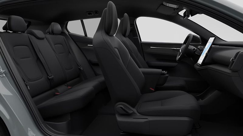 Volvo EX30 (2026) P5 LONG RANGE ELECTRIC PLUS - fotka 4 z 11