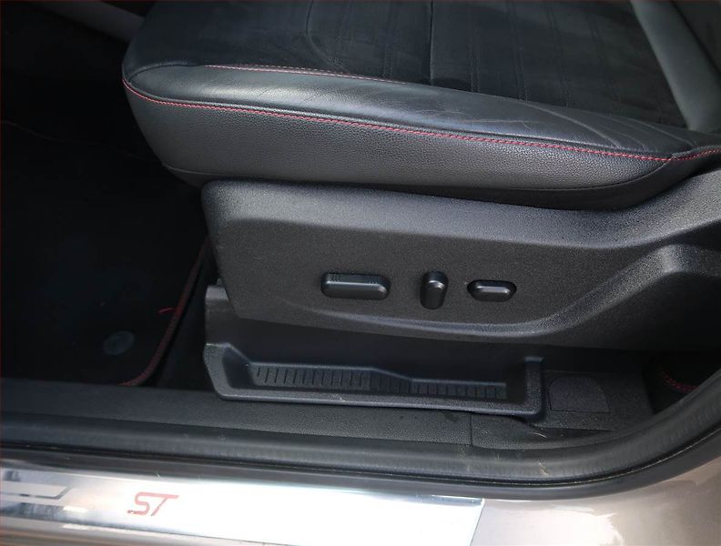 Ford Kuga (2019) 2.0 TDCi - fotka 23 z 26