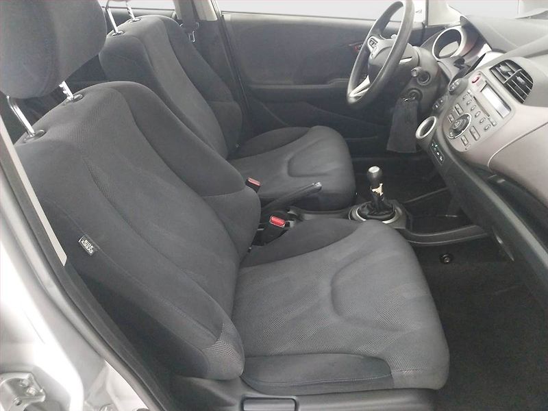 Honda Jazz (2010) 1.4 i-VTEC, po STK, udržované - fotka 9 z 16