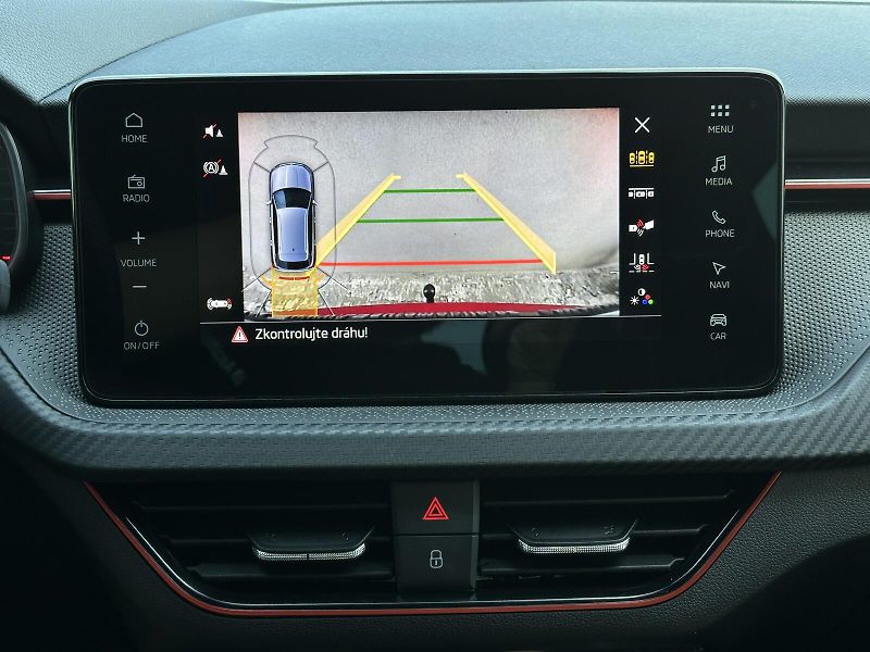 Škoda Kamiq 1.5TSi DSG Monte Carlo 150PS M - fotka 35 z 47
