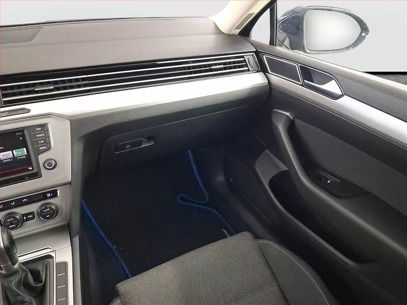 Volkswagen Passat (2015) Comfortline 2.0 TDI, Automat - fotka 8 z 21