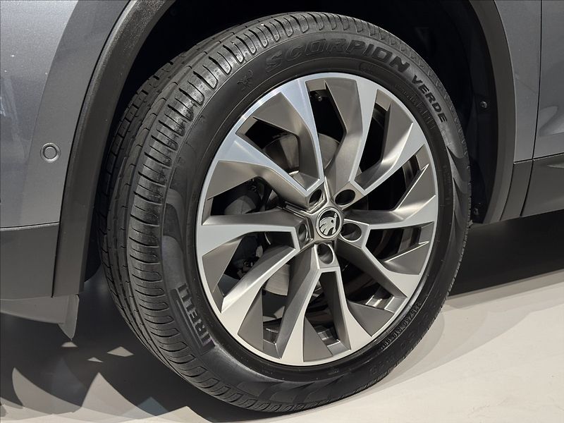 Škoda Kodiaq 1,5 TSi  DSG Clever LED Matrix - fotka 6 z 45