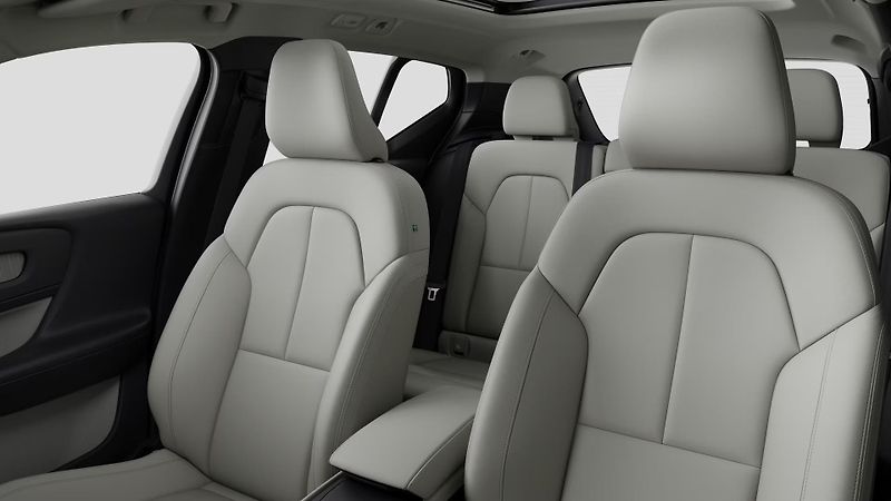 Volvo XC40 (2026) B3 AUT DARK PLUS - fotka 9 z 11