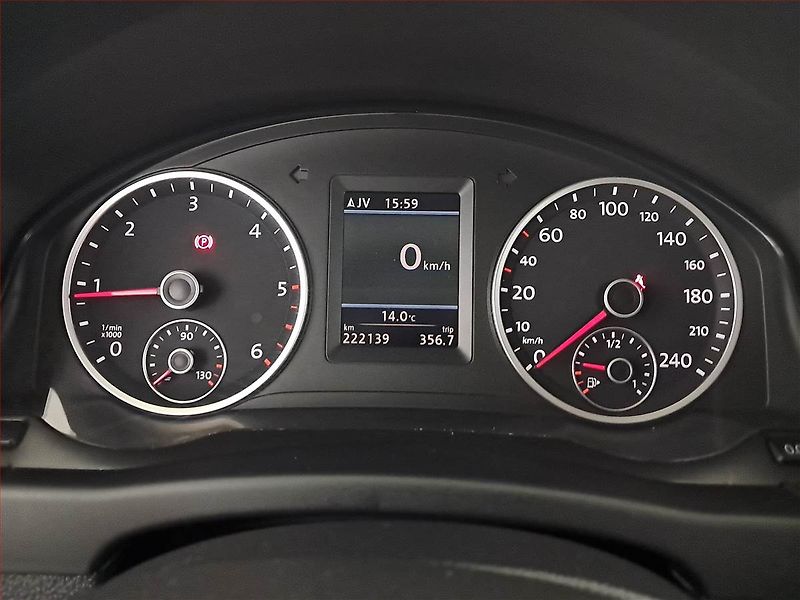Volkswagen Tiguan (2012) 2.0 TDI, 4X4, Tempomat - fotka 11 z 16