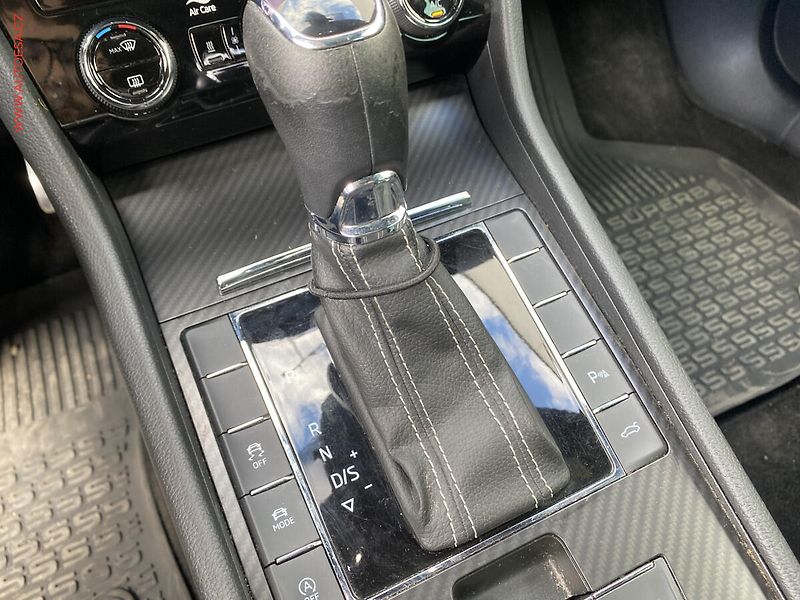 Škoda Superb (2020) 2.0 TDi, ČR, DSG, navi, LED - fotka 17 z 22