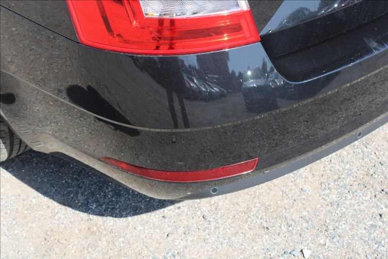 Škoda Octavia 1,5 TSi  AMBITION, DPH, ČR - fotka 30 z 34