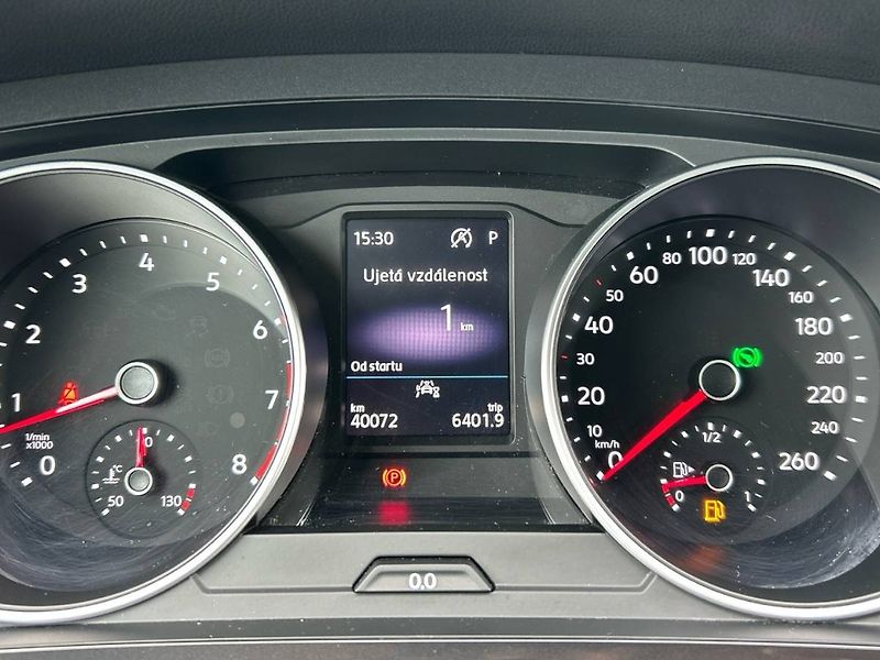 Volkswagen Tiguan (2020) 1.5 TSI 7DSG Life - fotka 13 z 33