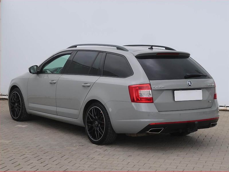 Škoda Octavia (2015) RS 2.0 TDI, Navi, Xenony - fotka 4 z 15