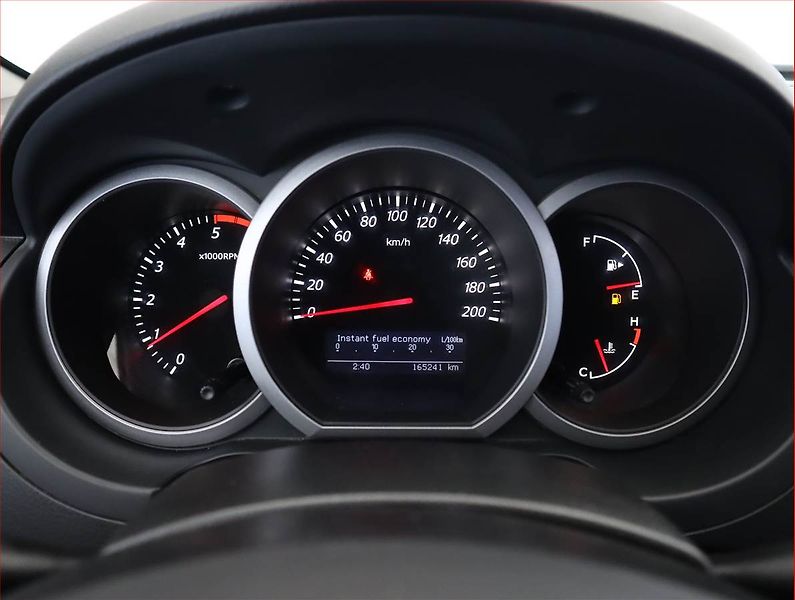 Suzuki Grand Vitara (2014) 1.9 DDiS, 4X4, Navi, Xenony - fotka 11 z 18