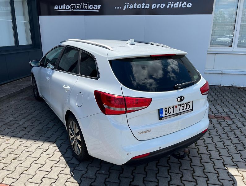 Kia Ceed Sportswagon Cool 1.6 GDI - fotka 11 z 23