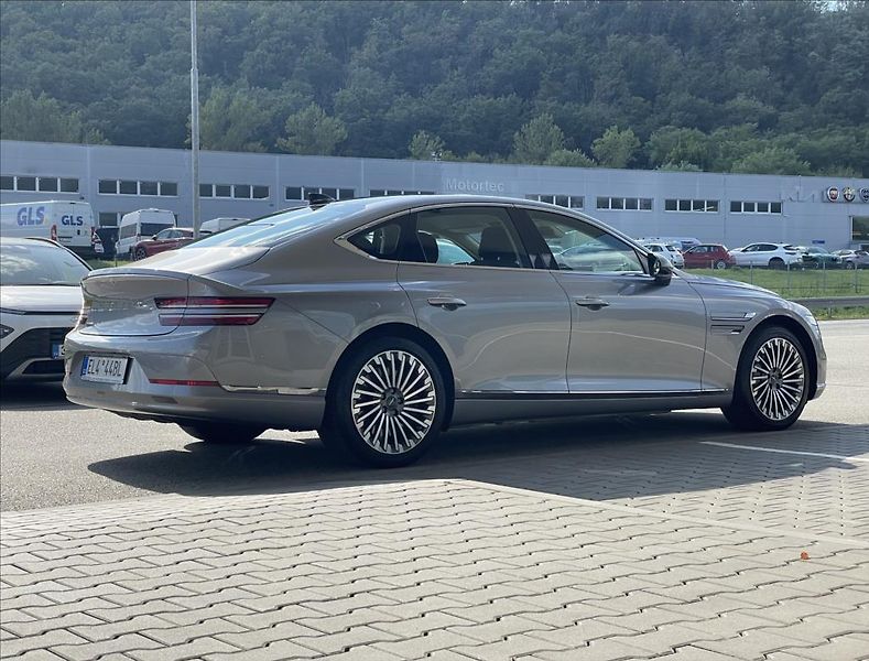Genesis G80 AWD AT  Electrified Luxury - fotka 3 z 22