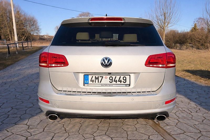 Volkswagen Touareg (2012) 3.0TDI 180kW VZDUCH,NAVI - fotka 5 z 16