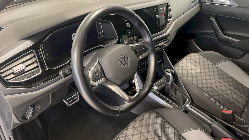 Volkswagen Taigo (2022) R-Line 1.5 TSI 110kW DSG - fotka 10 z 27