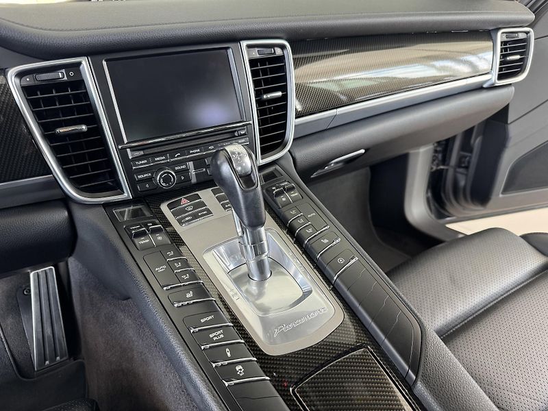 Porsche Panamera Diesel*221kW*Chrono*Webasto - fotka 20 z 33