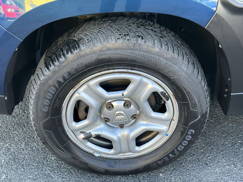 Dacia Duster (2018) 1.2TCe /92kW *4x4* 1.Maj * - fotka 35 z 35