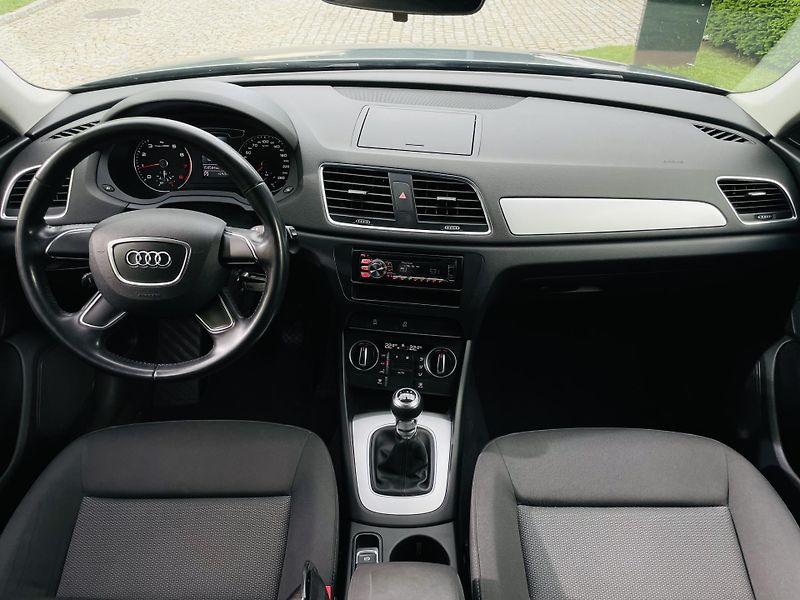 Audi Q3 1.4TFSI MAN SERVISKA TAŽNÉ - fotka 22 z 41