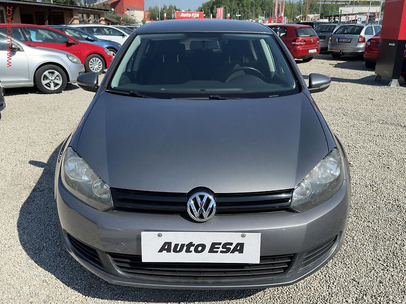 Volkswagen Golf (2010) 1.4i, ČR, AC, TZ - fotka 2 z 16