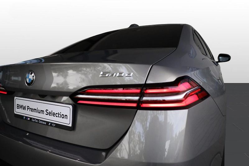 BMW Řada 5 540d xDrive Sedan - fotka 17 z 26