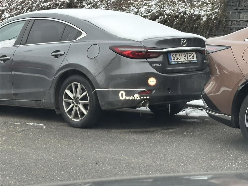 Mazda CX-5 2,2 4x4 AT Revolution Top KŮŽE - fotka 25 z 48