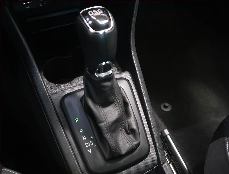 Škoda Rapid (2016) Spaceback 1.4 TSI, Automat - fotka 13 z 22