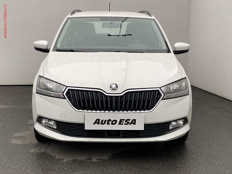 Škoda Fabia (2020) 1.0 TSi, 2.maj,ČR, Ambition - fotka 2 z 17