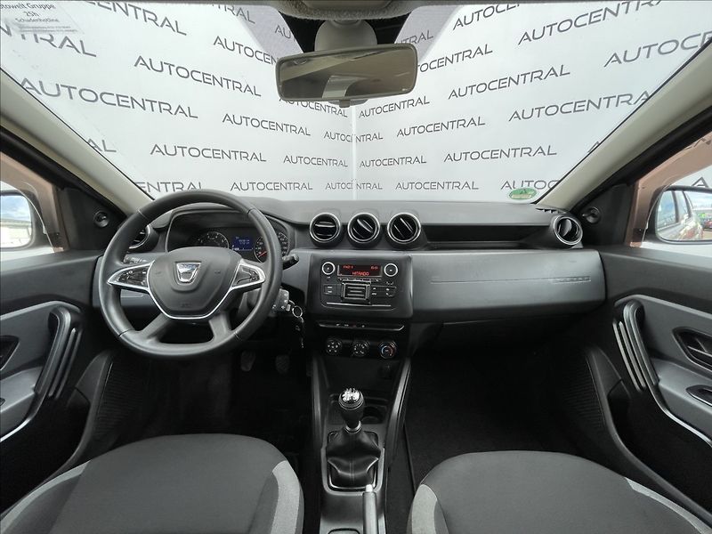 Dacia Duster 1,6 i,,84kW,serv.hist.,STK 1/2 - fotka 15 z 19