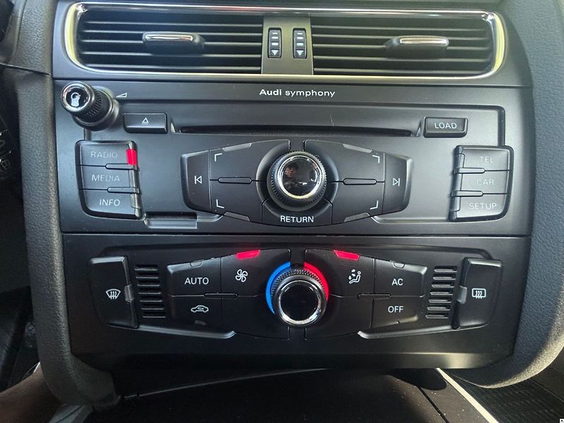 Audi A4 1.8TSi/2010/S.KNIHA-MAN6-2.MAJ - fotka 31 z 46