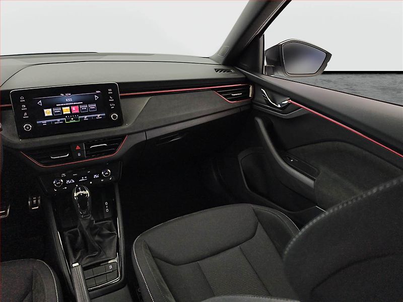 Škoda Kamiq (2024) Drive 1.0 TSI - fotka 8 z 19