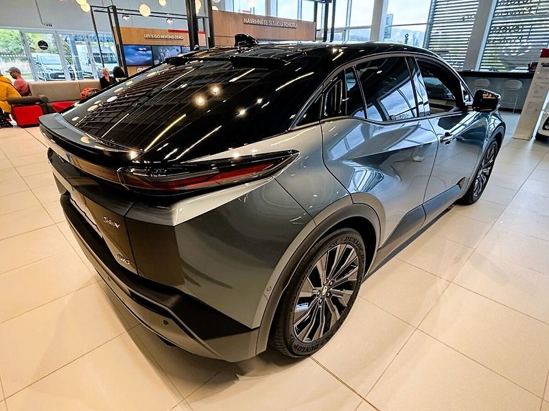 Toyota C-HR 4X4  Executive VIP 343k - fotka 6 z 7