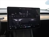 Tesla Model Y (2022) Long Range AWD 79kWh, SoH 91% - náhled 16