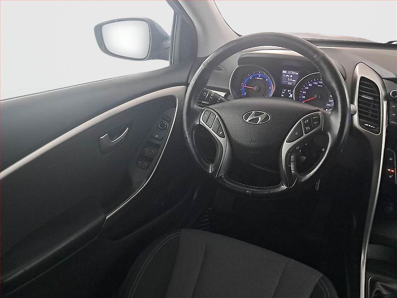 Hyundai i30 (2013) 1.6 CRDi, Serv.kniha, Tempomat - fotka 7 z 18