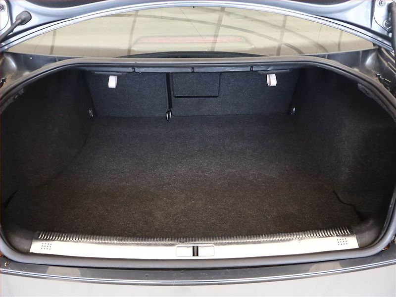 Škoda Superb (2008) Elegance 2.0 TDI - fotka 10 z 13