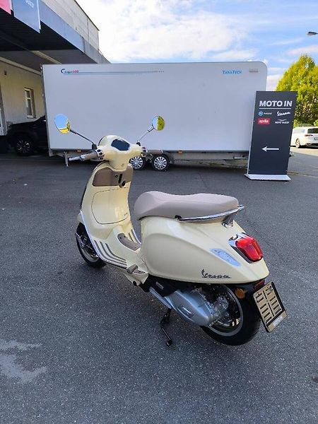 Vespa Primavera 125 3V ABS (2026) 125 S Giallo Disinvolto - fotka 5 z 10