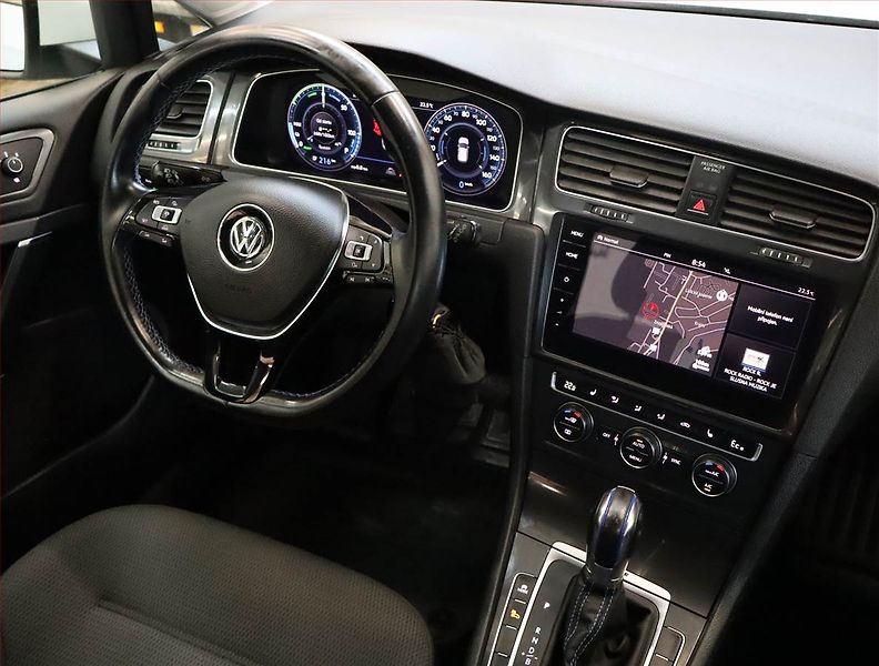 Volkswagen Golf (2018) 32 kWh - 37 Ah, SoH 89% - fotka 7 z 22